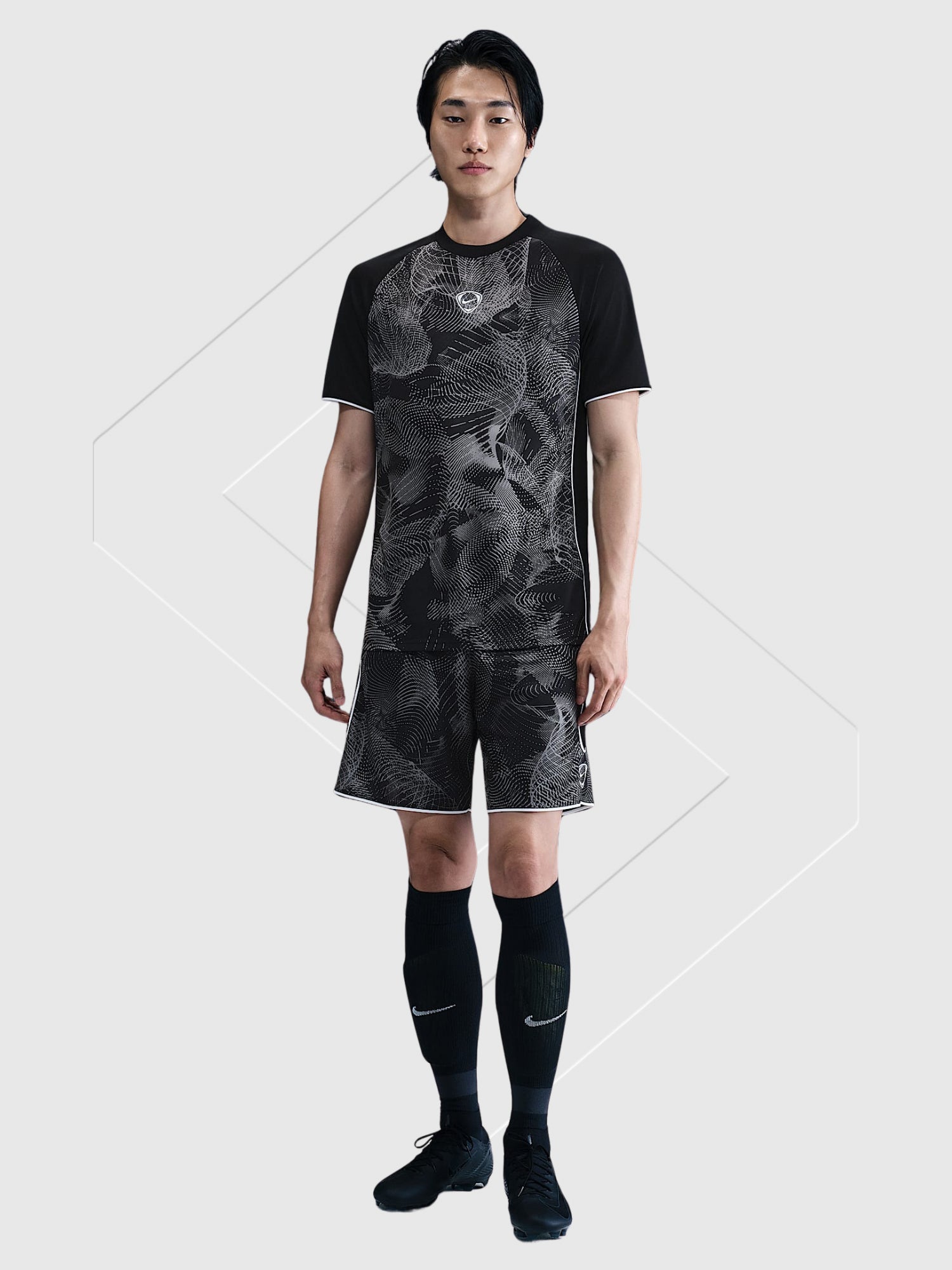 Nike Academy Plus Short Black/White from Saxumo