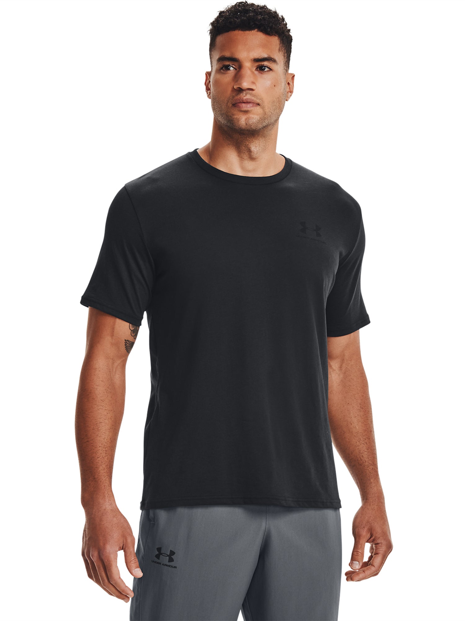 Under Armour Sportstyle Short Sleeve T-shirt Black/Black from Saxumo