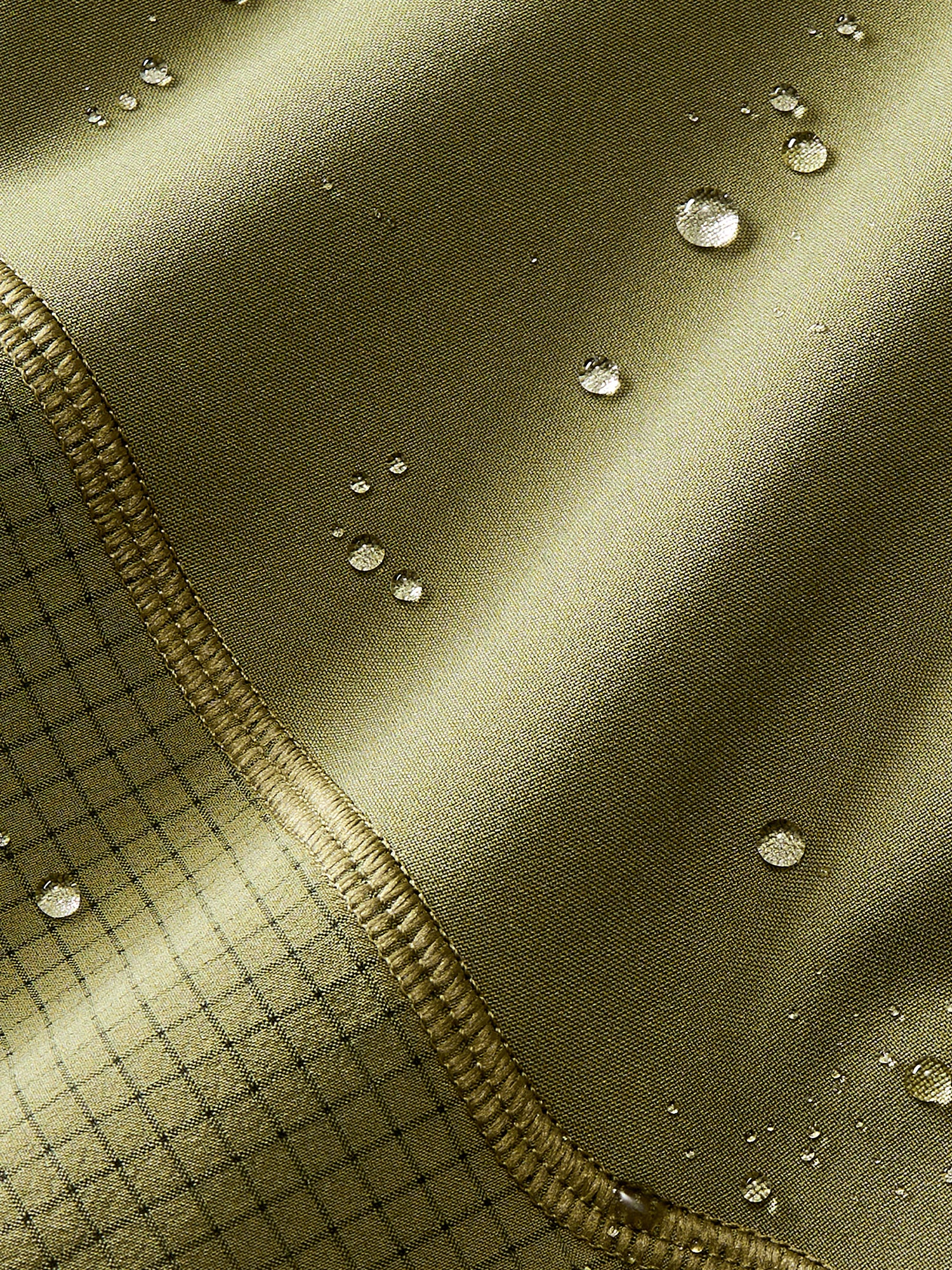 Berghaus Wavertree Half Zip Sweater Dark Green from Saxumo.com