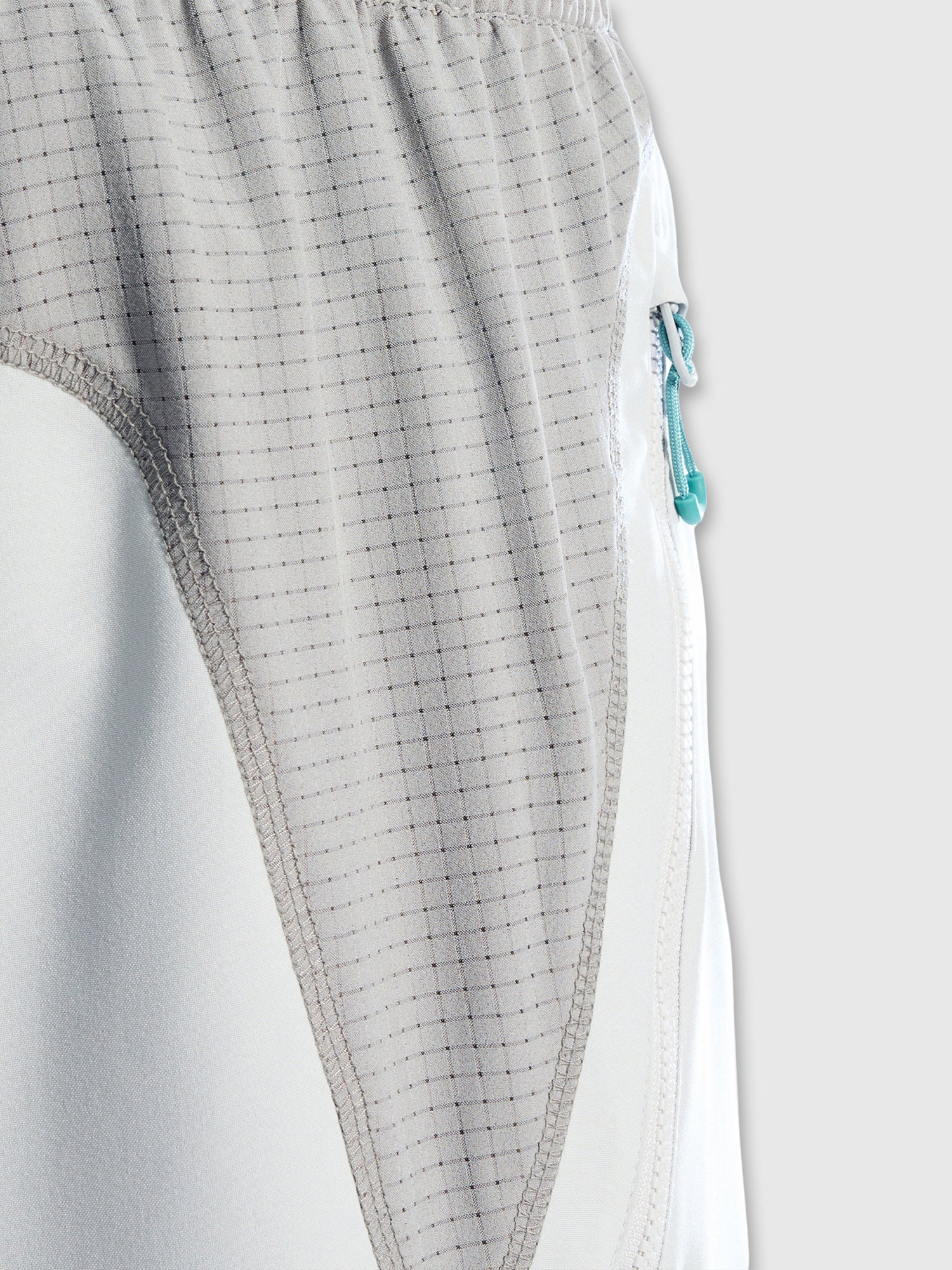 Berghaus Wavertree Hooded Jacket/Short Set Light Grey from Saxumo.com