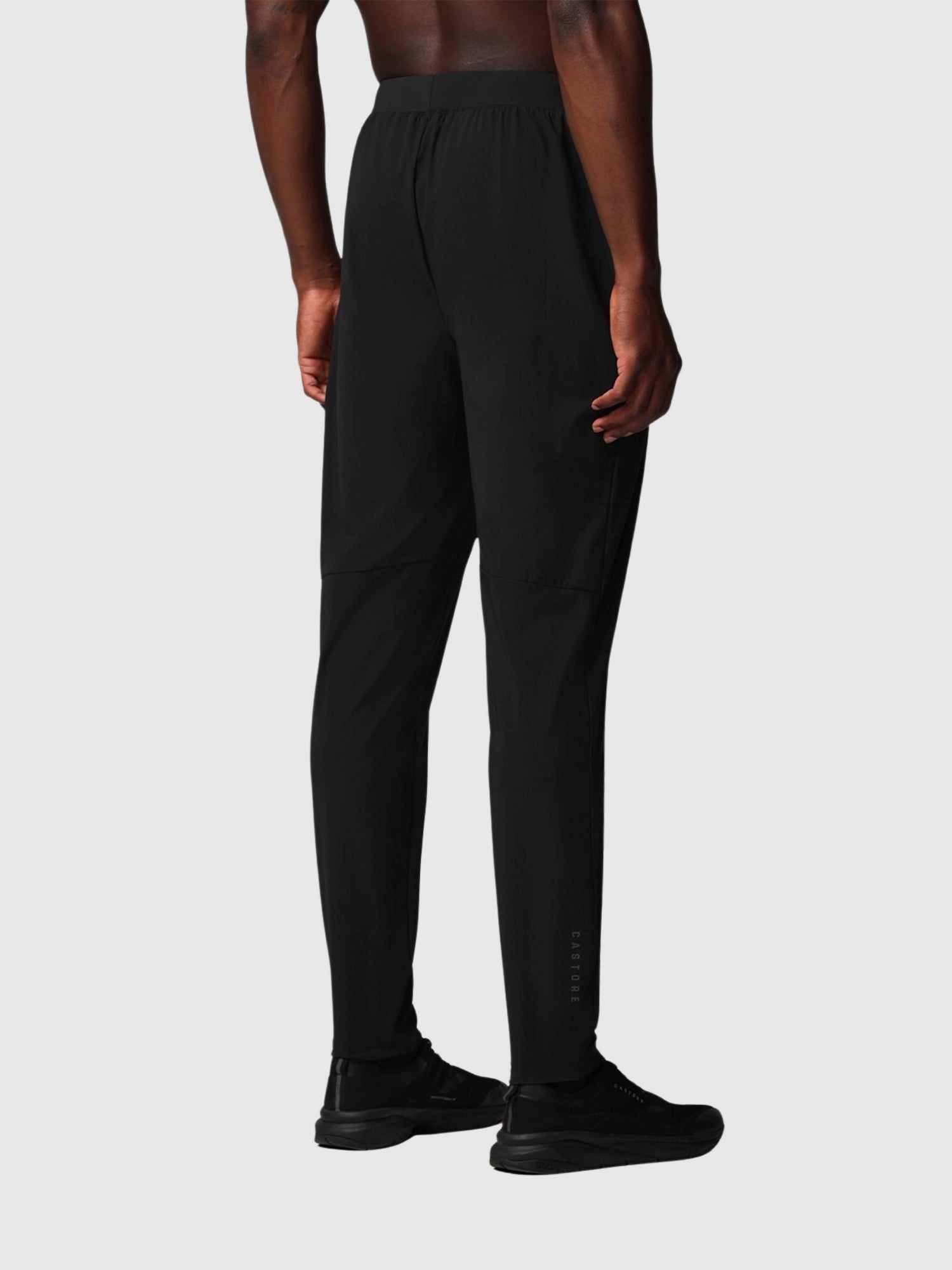 Castore Tech Training Pant Black/Gunmetal from Saxumo.com