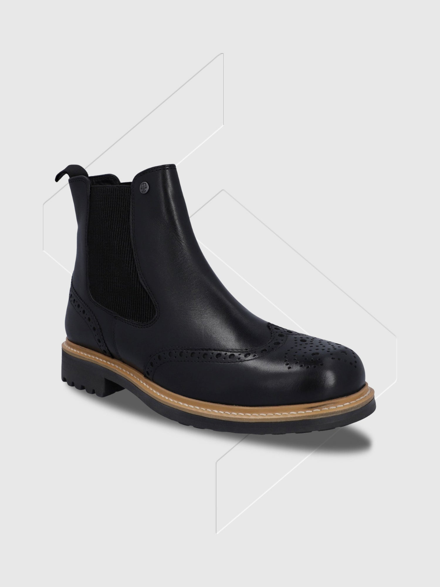 Hunter Cawdor Brogue Dealer Boot Black from Saxumo.com