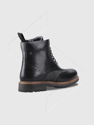Hunter Loch Brogue Ankle Boot Black from Saxumo.com