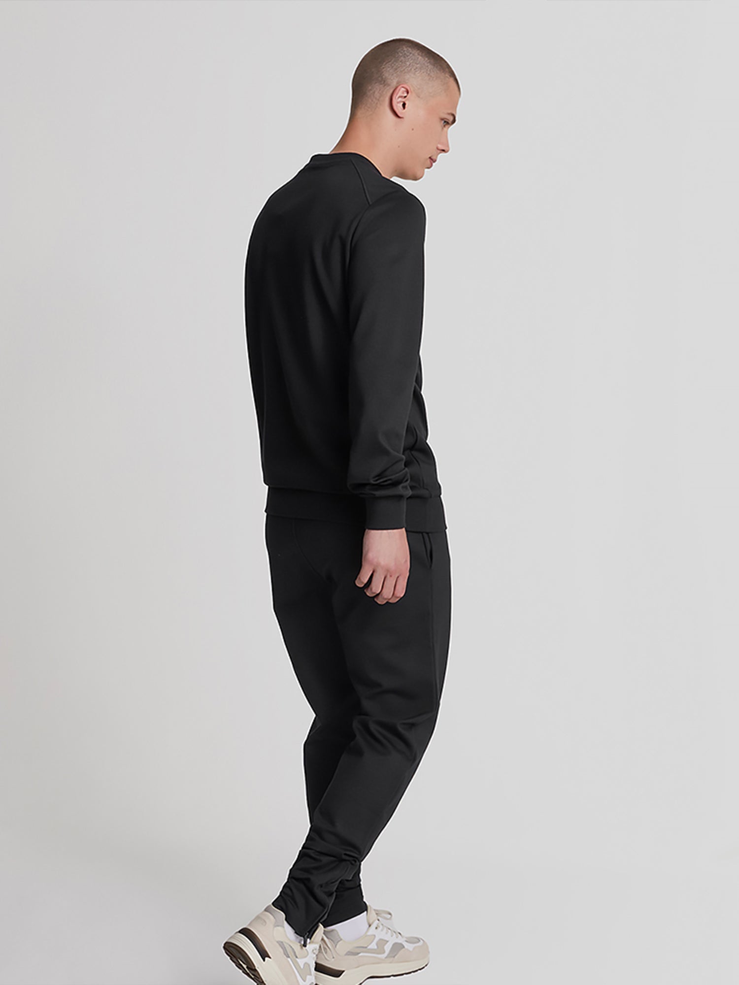 Lyle and Scott Fly Fleece Trackie Pant Jet Black from Saxumo
