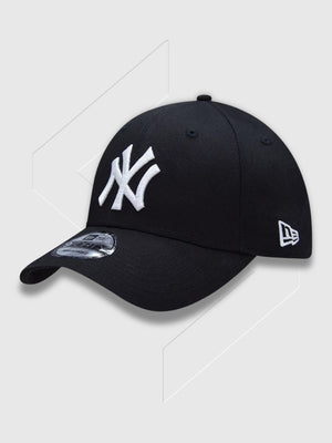 New Era Yankees Cap Black/Silver from Saxumo.com
