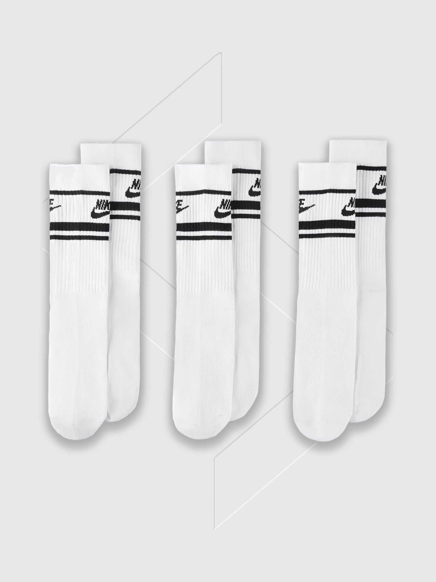 Nike Dri-Fit Sportswear Everyday Socks (3 pairs) from Saxumo