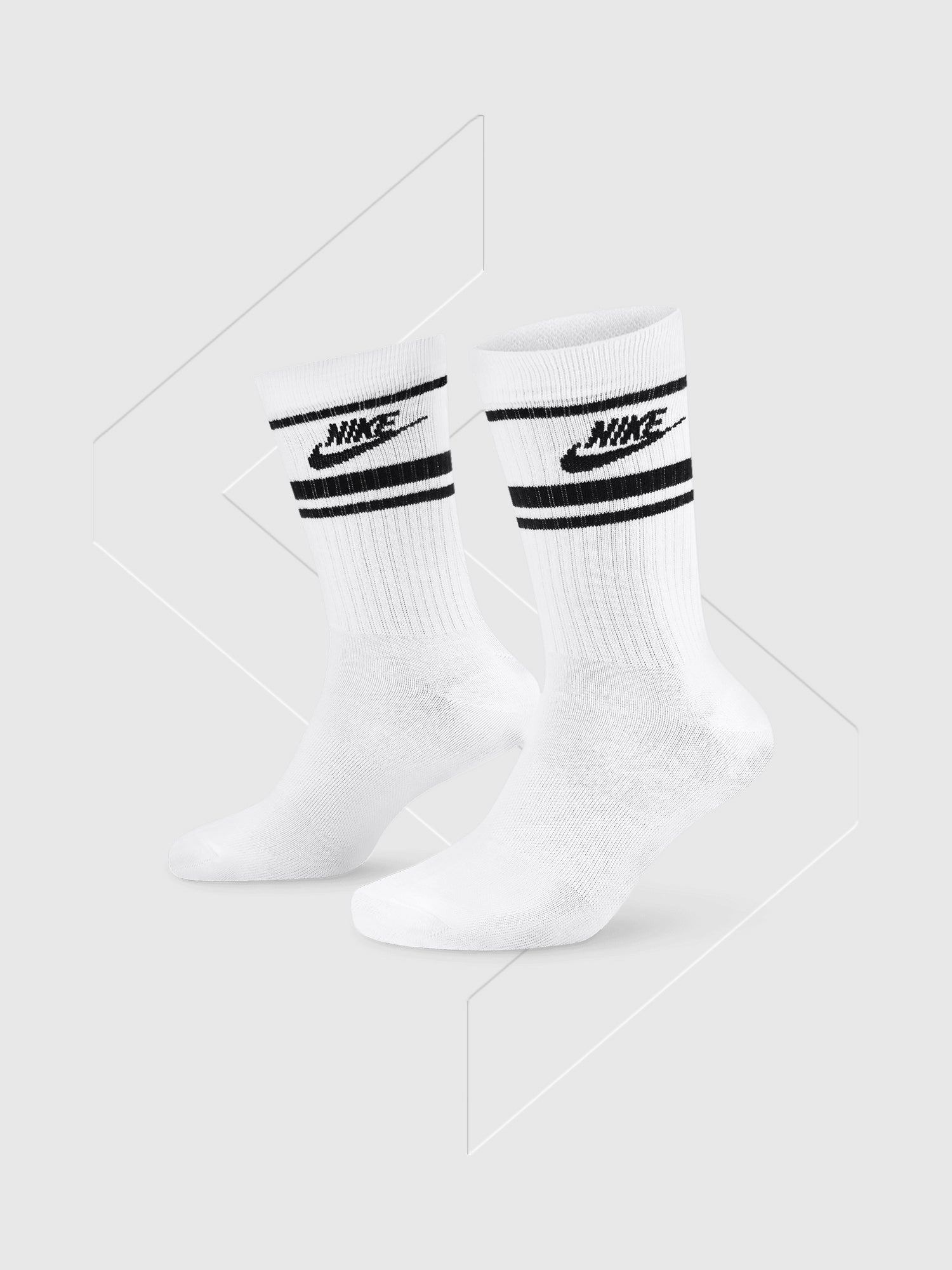 Nike Dri-Fit Sportswear Everyday Socks (3 pairs) from Saxumo
