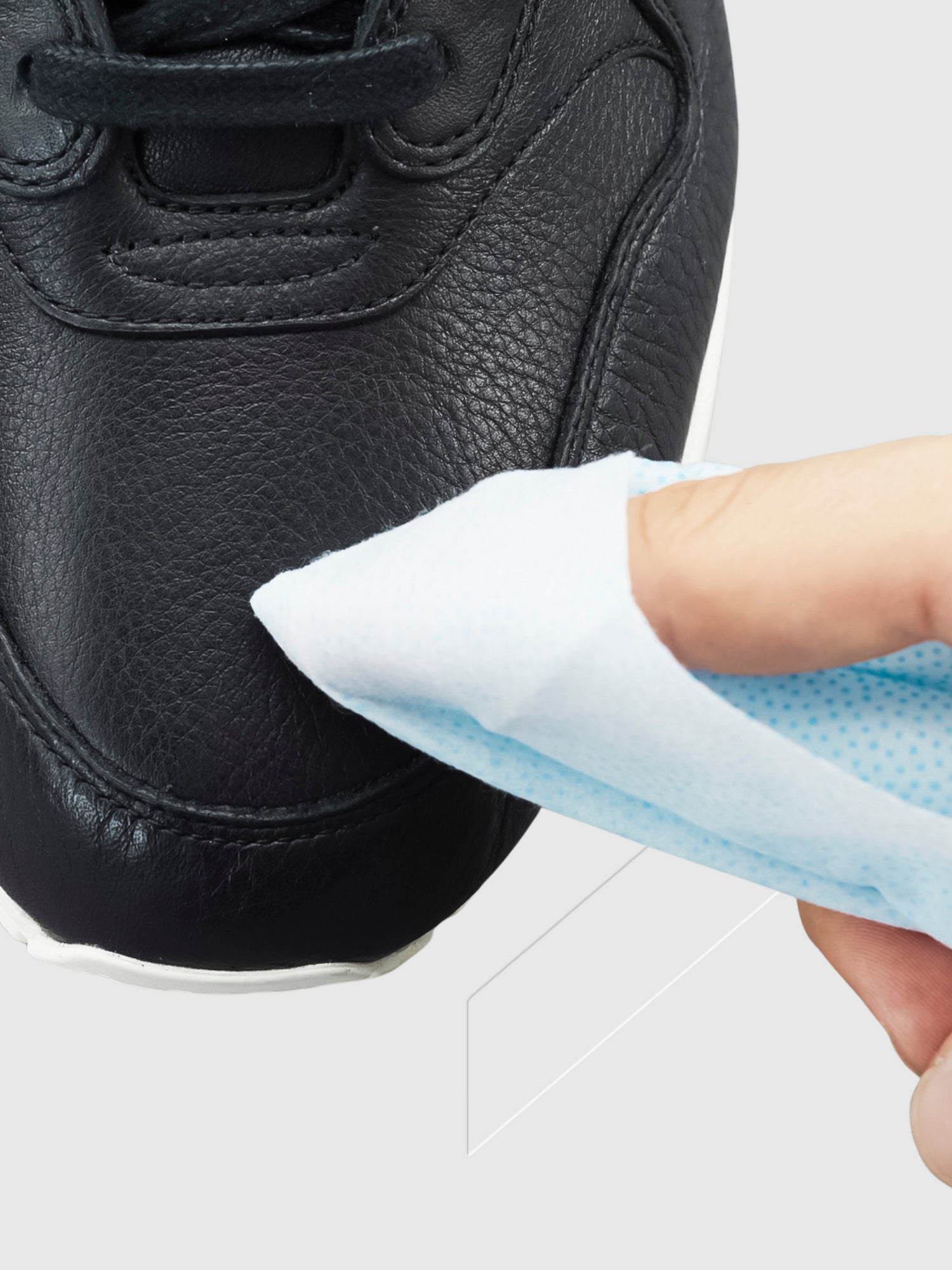 Sneaky Shoe Wipes (12pack) from Saxumo