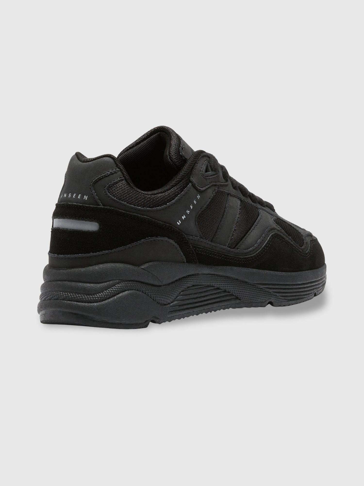 Unseen Runa Black/Black from Saxumo.com